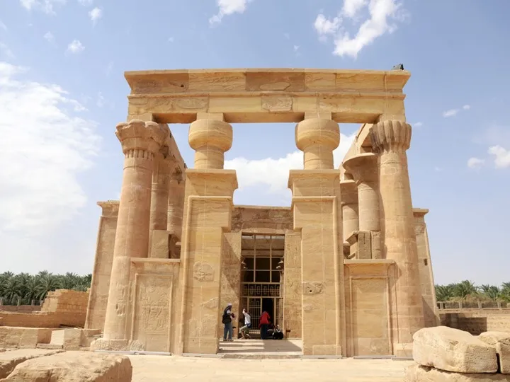 hibistemplekhargaegypt.webp