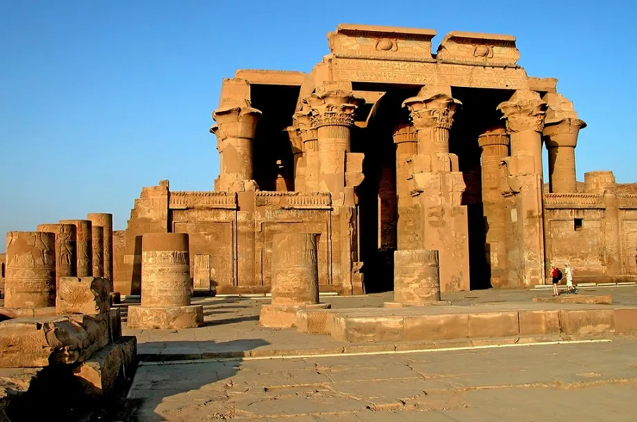 komombotemple.webp